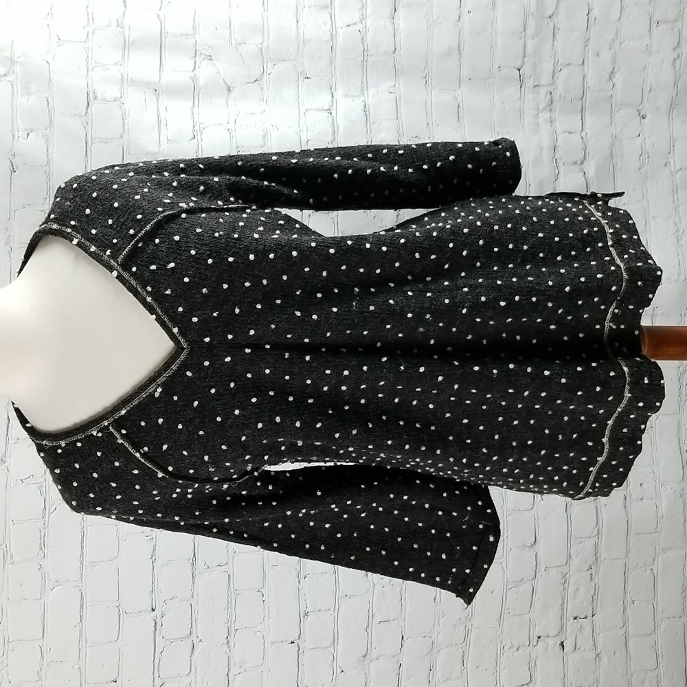 Andree by Unit V Neck Tunic